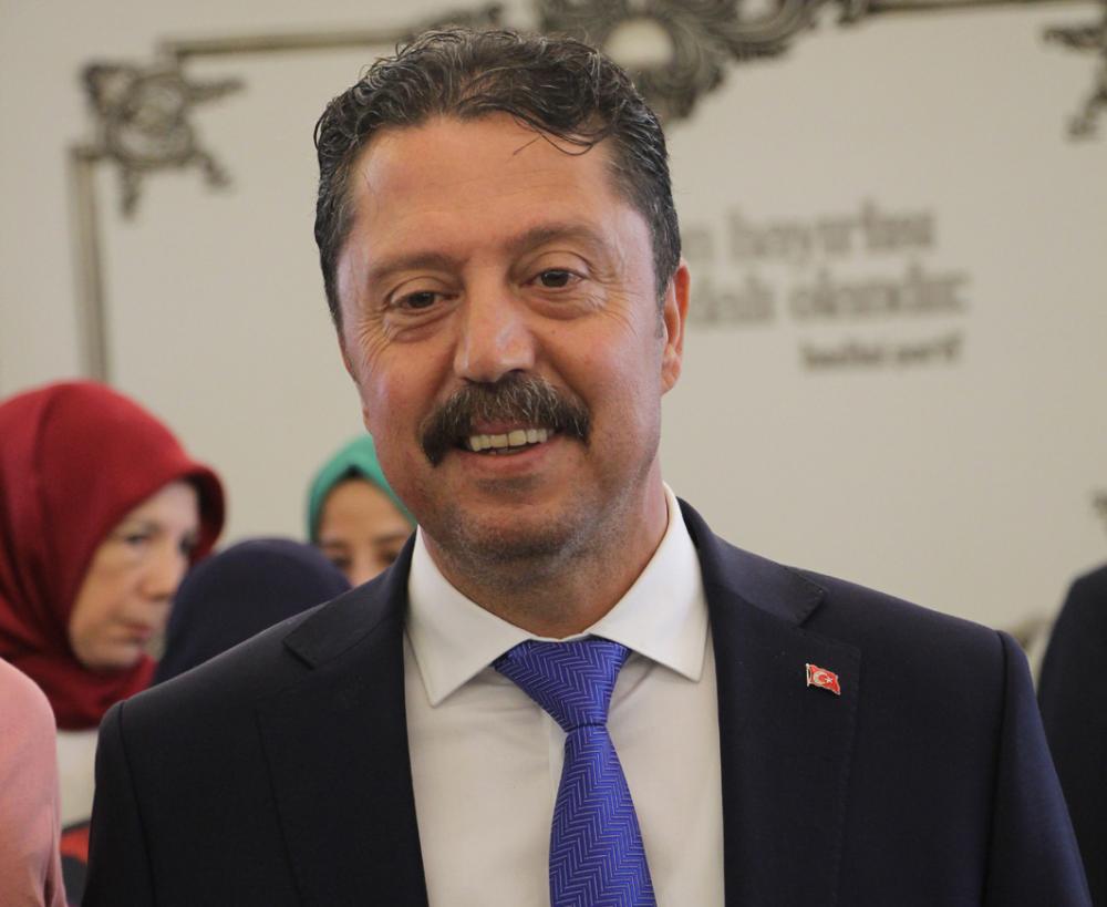 CHP’den Beypazarı belediye başkanlığına seçilen Dr. Özer Kasap, mazbatasını aldı