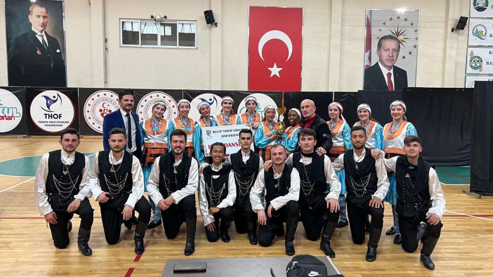 RTEÜ Halk Dansları Ekibi Rize İl Birincisi Oldu