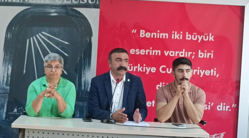 CHP ÇİĞLİ İLÇE BAŞKANI AKAR: 