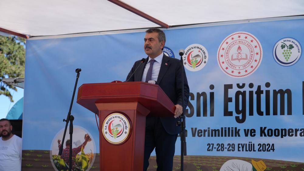 26. BESNİ EĞİTİM BAYRAMI'NDA TEMEL ATMA VE AÇILIŞ TÖRENİ GERÇEKLEŞTİRİLDİ