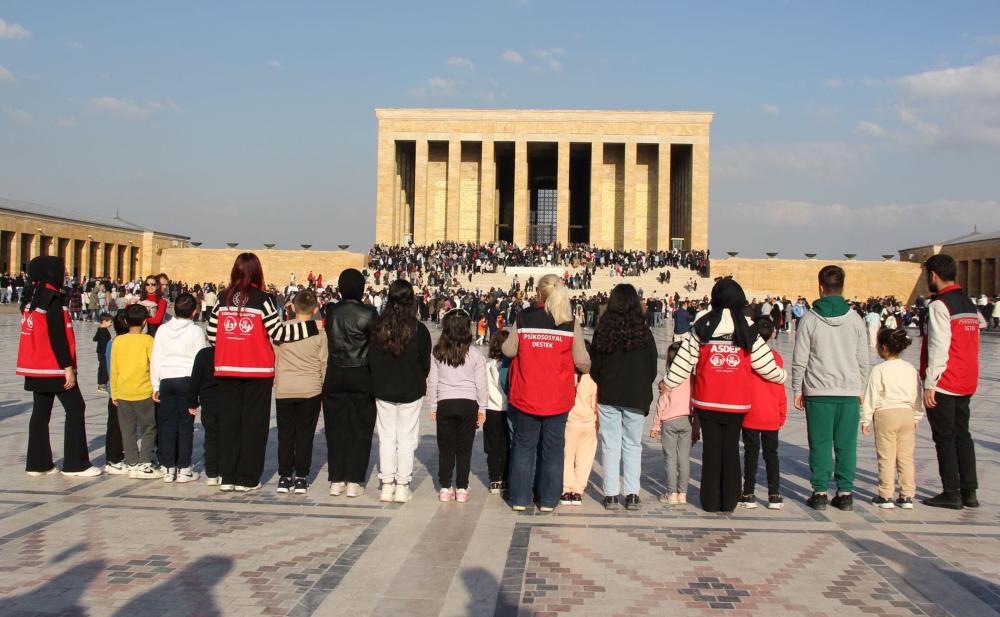 BEYPAZARI SOSYAL HİZMET MERKEZİ'NDEN EBEVEYN KAYBI YAŞAMIŞ ÇOCUKLARA ANLAMLI GEZİ