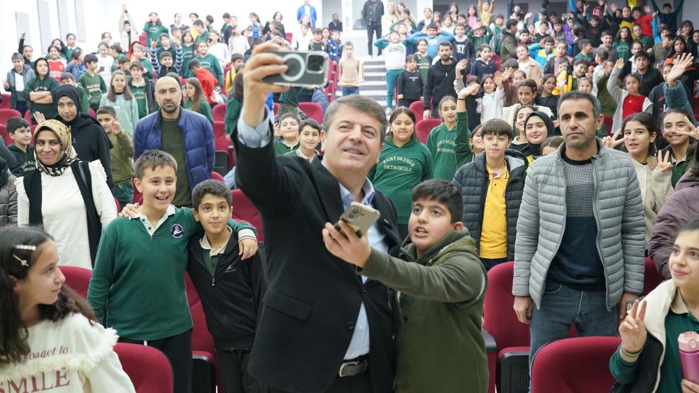 Adıyaman Belediyesi'nden Çocuklara Unutulmaz Tiyatro Keyfi