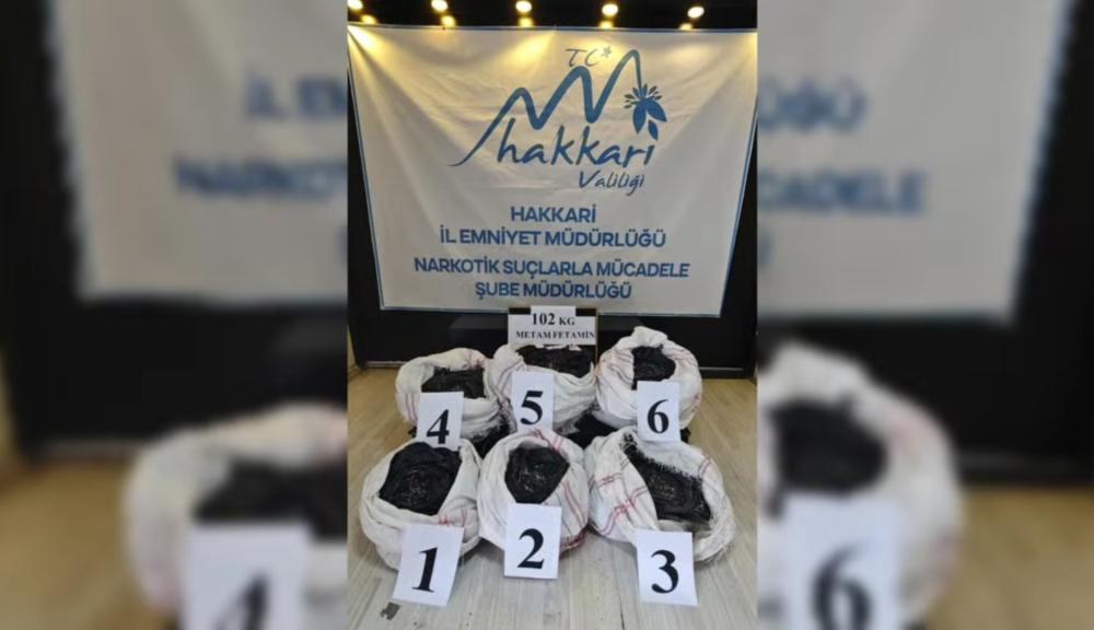 HAKKARİ EMNİYETİ UYUŞTURUCU TACİRLERİNE GÖZ AÇTIRMIYOR!
