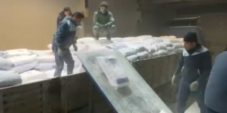 HAKKARİ’DE NARKOTİK OPERASYONU: 60 KİLO EROİN ELE GEÇİRİLDİ