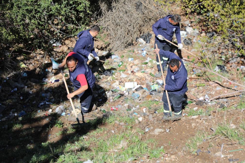 HBB’DEN DÖVER SEYİR TERASI’NDA ÇEVRE TEMİZLİĞİ ÇALIŞMASI