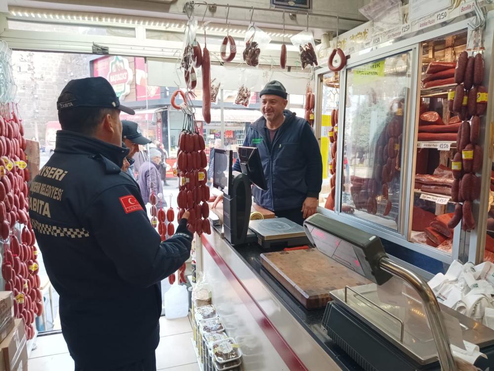 KAYSERİ BÜYÜKŞEHİR BELEDİYESİ ZABITASI, BAYRAMDA TAM KADRO GÖREVDE