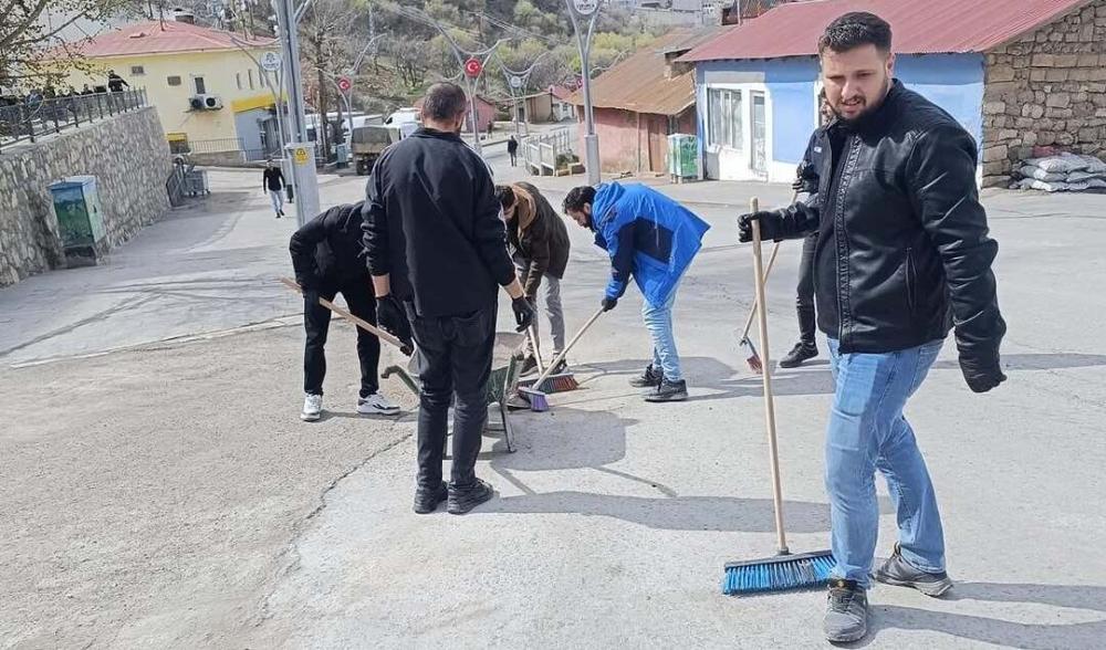 ÇUKURCA BELEDİYESİ’NDEN BAHAR TEMİZLİĞİ SEFERBERLİĞİ