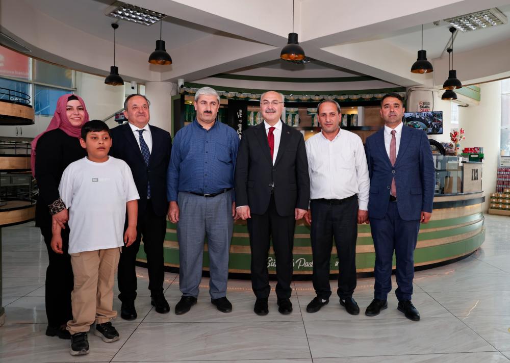 CUMA BULUŞMALARI DEVAM EDİYOR: VALİ KÖŞGER İSMETPAŞA’DA