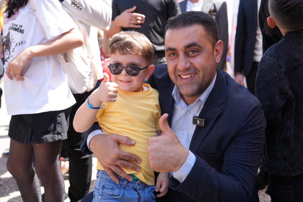 “EN BÜYÜK YATIRIMI ÇOCUKLARIMIZA YAPIYORUZ”