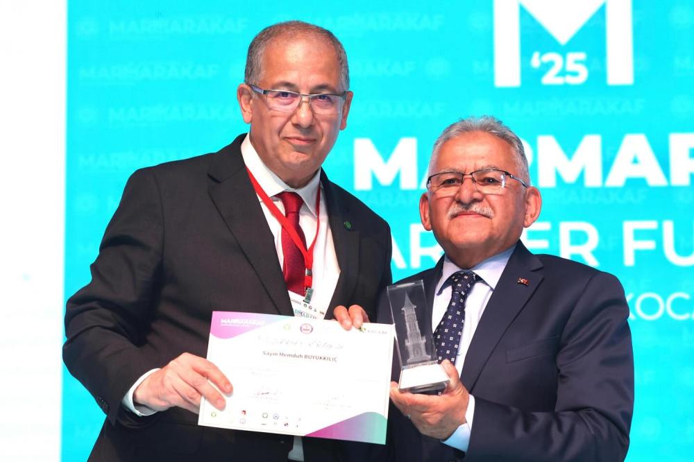 BAŞKAN BÜYÜKKILIÇ MARMARA KARİYER FUARI'NDA GENÇLERLE BULUŞTU: KAYSERİ'NİN KARİYER FIRSATLARINI ANLATTI