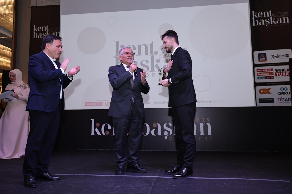 KAYSERİ BÜYÜKŞEHİR BELEDİYESİ'NİN ÖDÜL GRAFİĞİ YÜKSELİYOR: İLK 4 AYDA 4 ÖDÜL