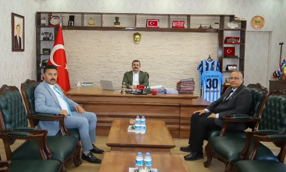 NÜFUS MÜDÜRLERİNDEN KAYMAKAM KUMCU’YA ZİYARET