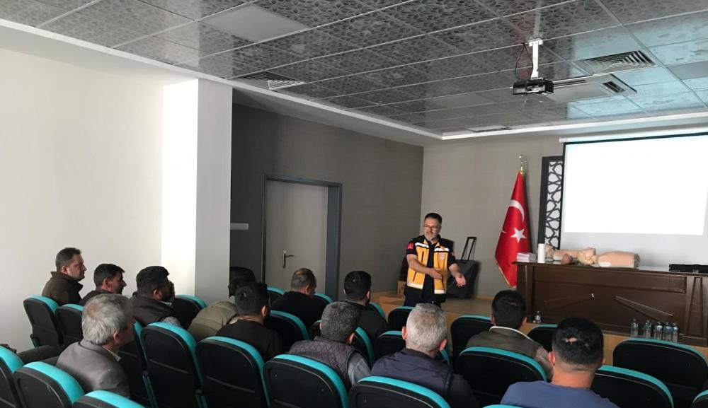 ÇELİKHAN'DA HAYAT KURTARAN EĞİTİM: ACİL DURUMLARA BİLİNÇLİ MÜDAHALE