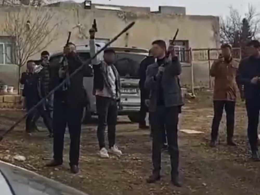 ŞANLIURFA VALİLİĞİ'NDEN DÜĞÜNDE SİLAH SIKILMASINA KARŞI KARARLI DURUŞ: YASAL SÜREÇ DERHAL BAŞLATILDI