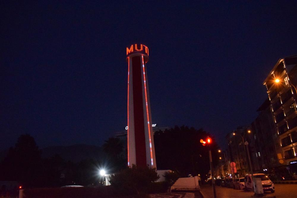 HBB, TARİHİ FENER KULESİNİ IŞIKLANDIRDI