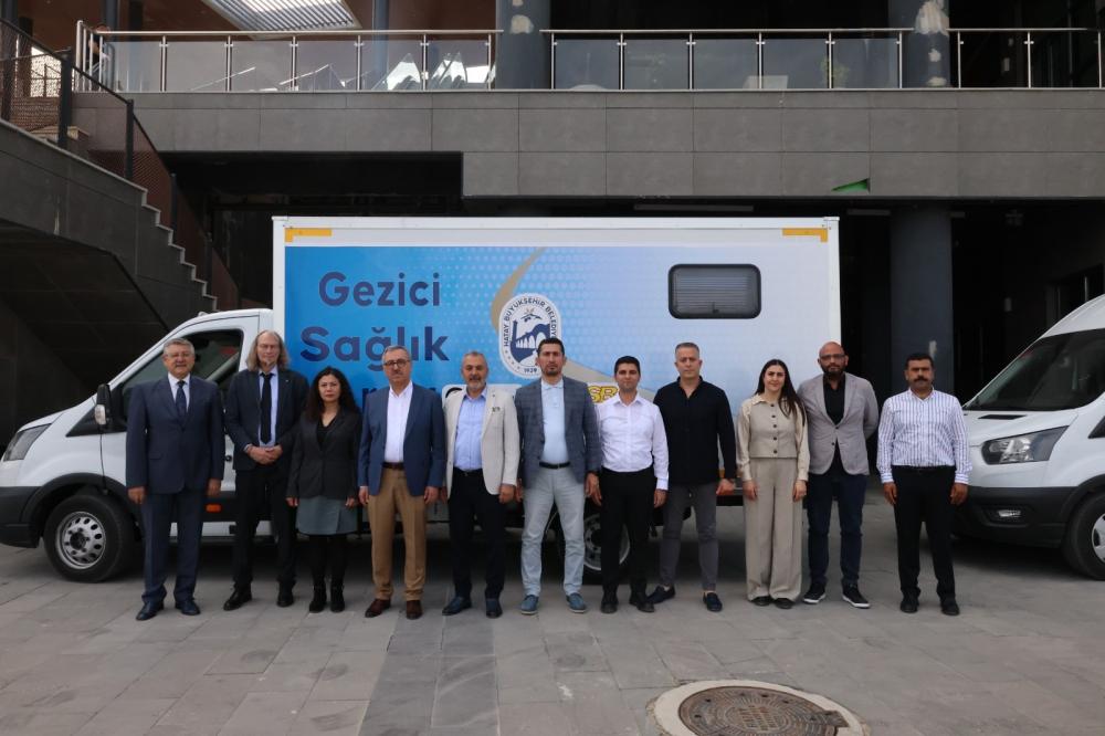 HATAY BÜYÜKŞEHİR FİLOSUNA 2 ADET GEZİCİ SAĞLIK ARACI KATILDI