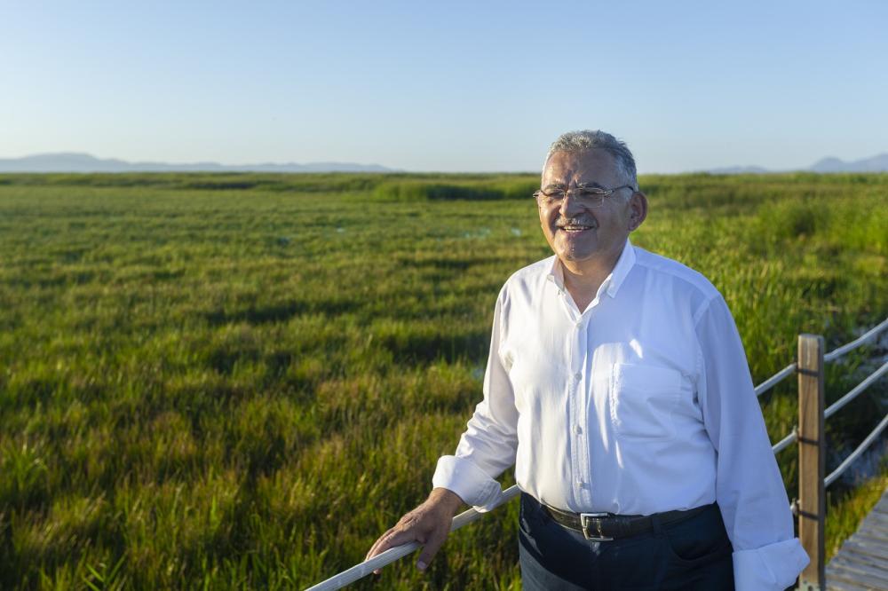 KAYSERİ BÜYÜKŞEHİR'DEN SULTAN SAZLIĞI'NA TURİZM YATIRIMI: 600 METRELİK YÜRÜYÜŞ YOLU YENİLENİYOR