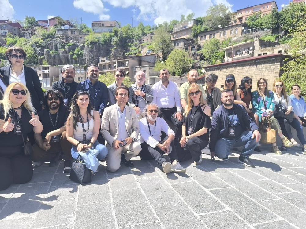 2025 ULUSLARARASI BİTLİS BEŞ MİNARE FİLM FESTİVALİ RENKLİ GÖRÜNTÜLERLE SONA ERDİ