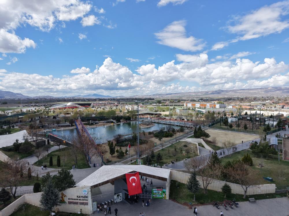 KAYSERİ HAYVANAT BAHÇESİ 19 MAYIS'TA ZİYARETÇİ REKORU KIRDI