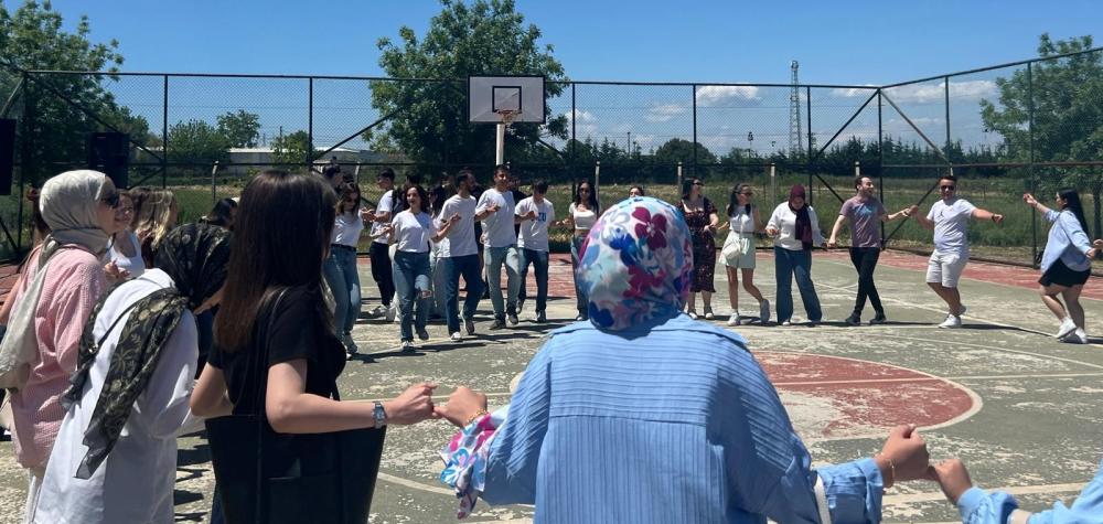 Gelibolu Piri Reis Meslek Yüksek Okulunun Geleneksel Bahar Şenliği Yapıldı