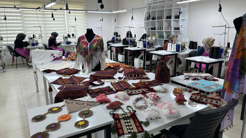 ALTIN İĞNE PROJESİ KADINLARA UMUT OLUYOR