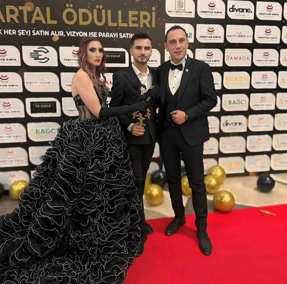 GENÇ GİRİŞİMCİ HÜSEYİN DOGAN, EZBER BOZAN ORGANİZASYONLARA İMZA ATIYOR