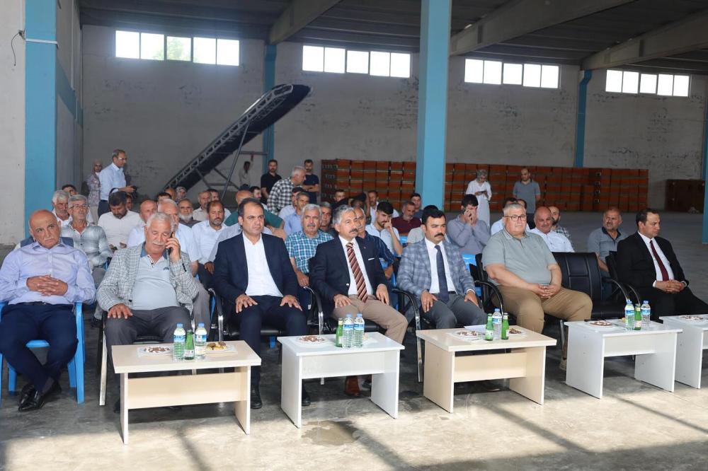 ADIYAMAN’DA ARICILIĞA VE BAĞCILIĞA DESTEK: 50 ÜRETİCİYE ARI KOVANI VE BAL SÜZME MAKİNASI DAĞITILDI