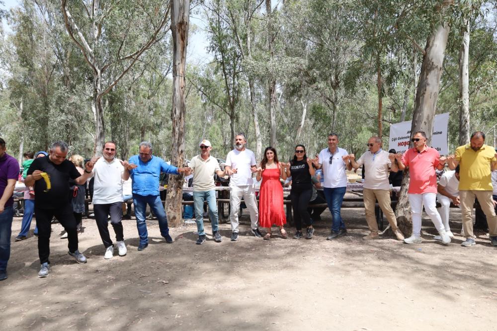 AK PARTİ ÇİĞLİ İLÇE TEŞKİLATI PİKNİK ŞÖLENİNDE BULUŞTU