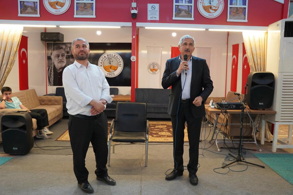 KAHTA’DA KUR’AN-I KERİM’İ GÜZEL OKUMA YARIŞMASI DUYGUSAL ANLARA SAHNE OLDU