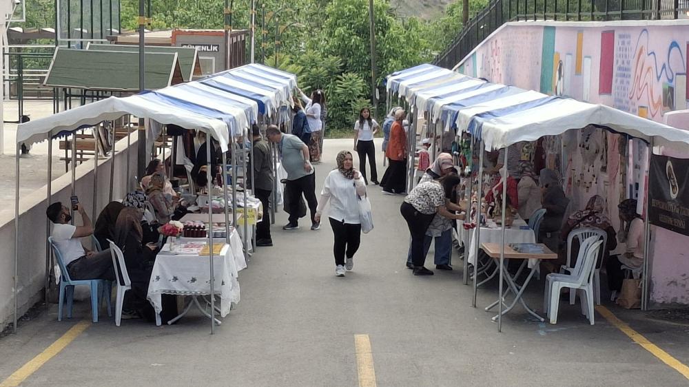 BEYPAZARI AİLE YAŞAM MERKEZİNDE “BELMEK” SERGİSİ