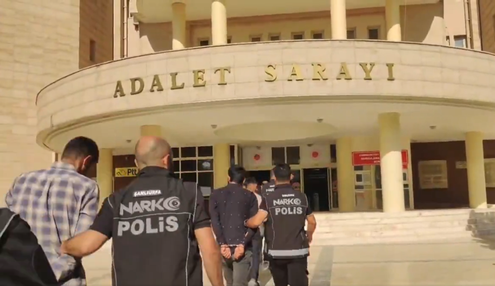 ŞANLIURFA'DA UYUŞTURUCU TACİRLERİNE BÜYÜK DARBE, 20 TUTUKLAMA!