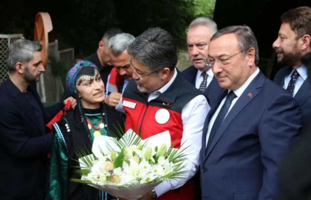 BAKAN YUMAKLI’DAN ÇAY AÇIKLAMASI