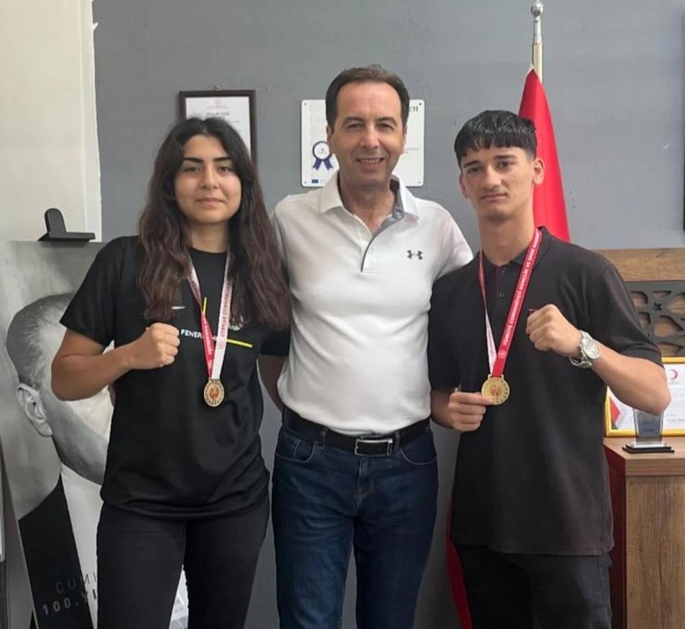 ÇİĞLİ’YE 2 TÜRKİYE ŞAMPİYONLUĞU GETİRDİLER