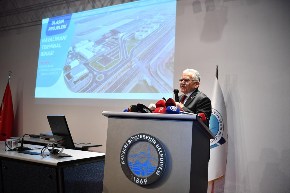 BAŞKAN BÜYÜKKILIÇ\'TAN KARTAL KATLI KAVŞAĞI PROJESİ VE ULAŞIM YATIRIMLARI SUNUMU