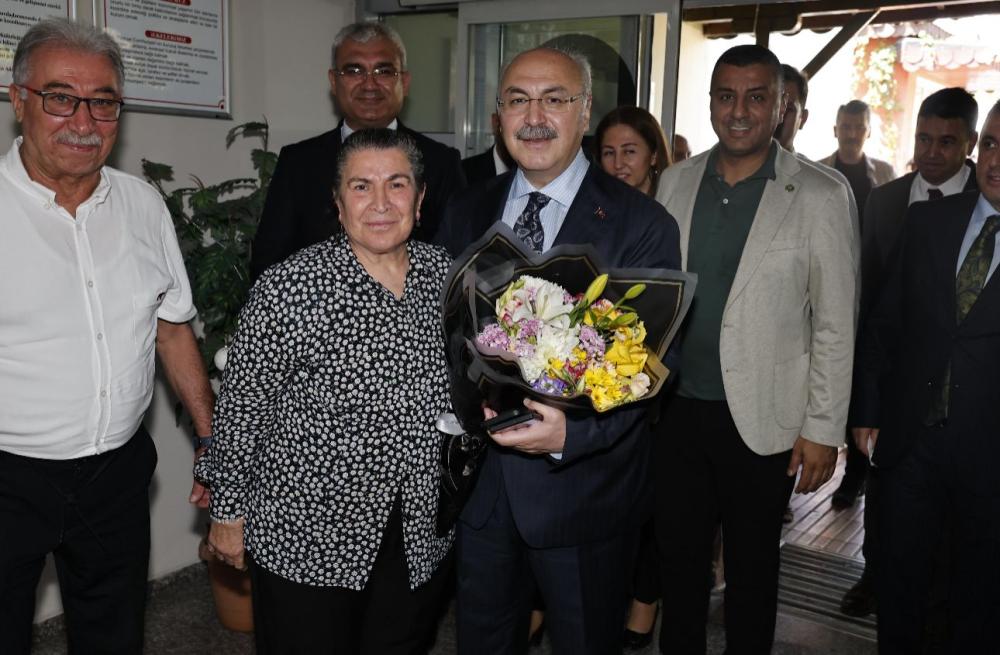 VALİ KÖŞGER'DEN BAYRAM ZİYARETLERİ