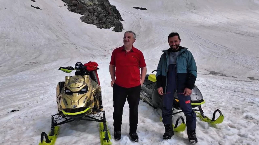 RİZE\'DE HAZİRANDA KAR KEYFİ BİR BAŞKA GÜZEL