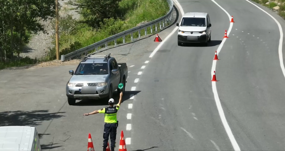 6 AYDA MİLYONLARCA ARAÇ DENETLENDİ, YÜZ BİNLERCE SÜRÜCÜYE İŞLEM YAPILDI!