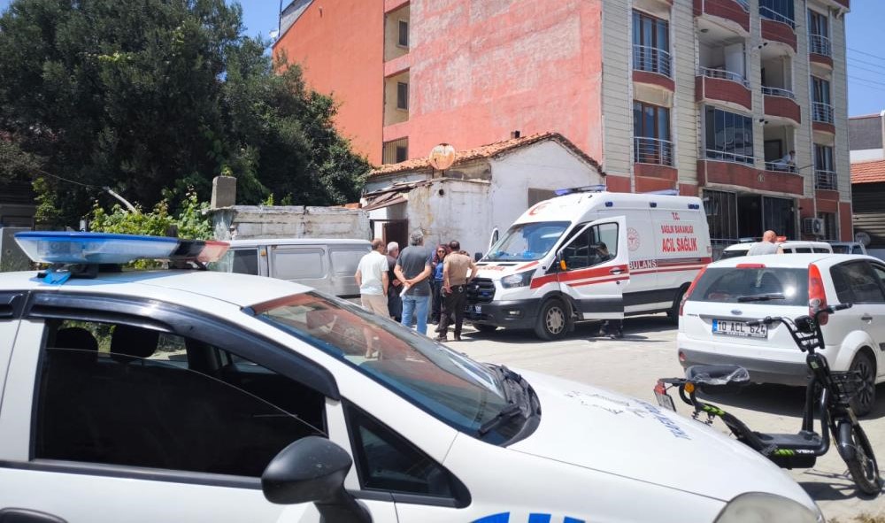 GELİBOLU’DA TEK BAŞINA YAŞAYAN KİŞİ EVİNDE ÖLÜ BULUNDU