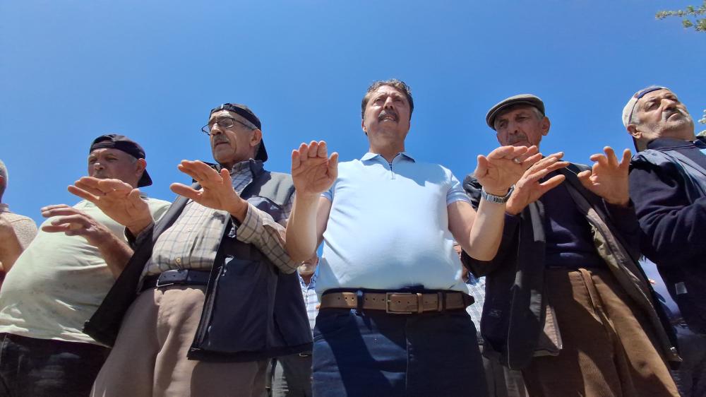 BEYPAZARI\'NDA 8 MAHALLE HALKI BİRLİKTE YAĞMUR DUASI İÇİN BİR ARAYA GELDİ