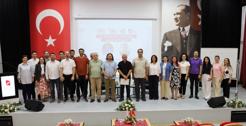 İKÇÜ BİO’DAN “YAPAY ZEKÂ VE VERİ GÜVENLİĞİ SÖYLEŞİSİ”