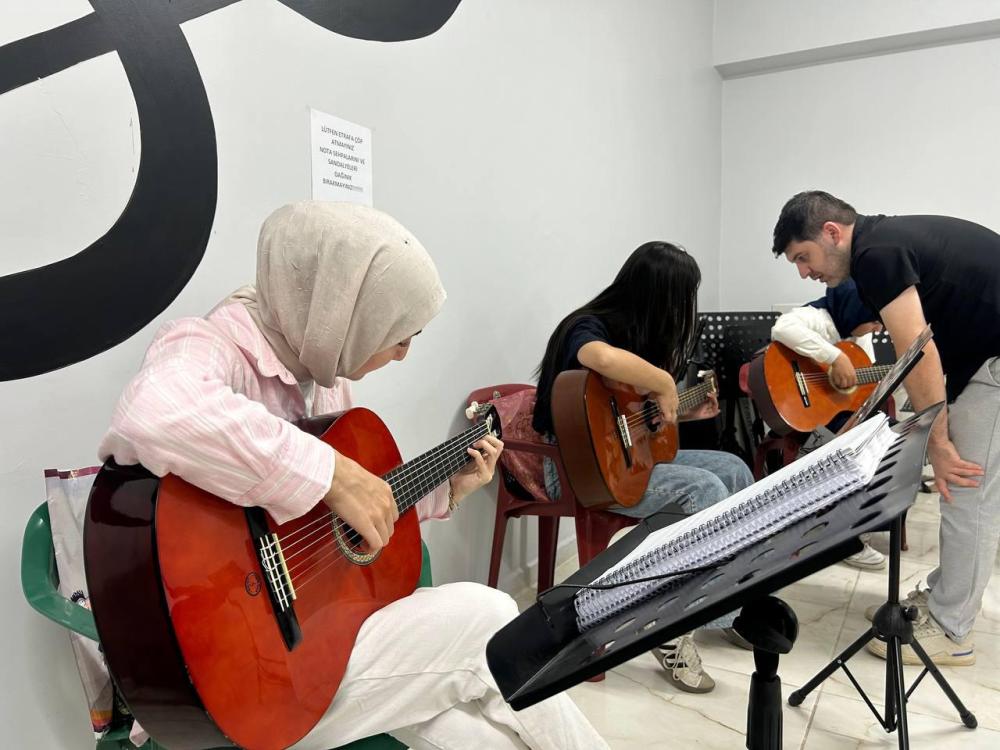 ADIYAMAN BELEDİYE KONSERVATUVARI YAZ KURSLARINA YOĞUN İLGİ