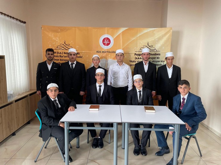 RİZE\'DE HAFIZLIK MARATONU BAŞLADI