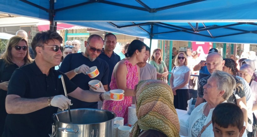 GELİBOLU BELEDİYESİNDEN AŞURE İKRAMI