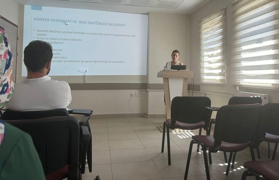 GELİBOLU’DA ECZANE ÇALIŞANLARINA  SAĞLIK BİLİNCİ EĞİTİMİ  VERİLDİ