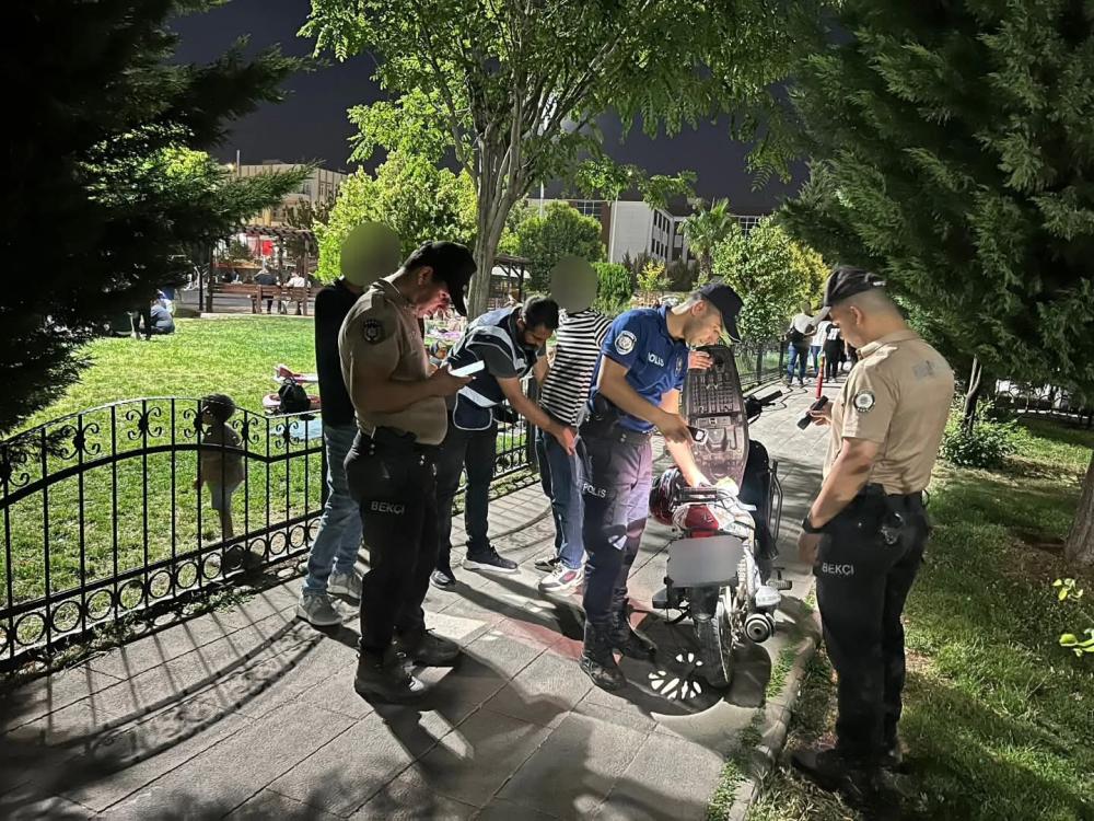 ADIYAMAN’DA ASAYİŞ UYGULAMASI: ARANAN ŞAHIS YAKALANDI
