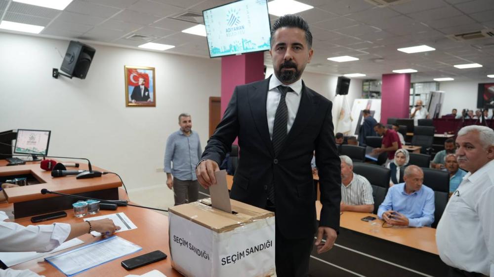 ADIYAMAN BELEDİYESİ’NDE BAŞKAN VEKİLİ SEÇİMİ YAPILDI: CHP MECLİS ÜYESİ UFUK BAYIR BAŞKAN VEKİLİ SEÇİLDİ