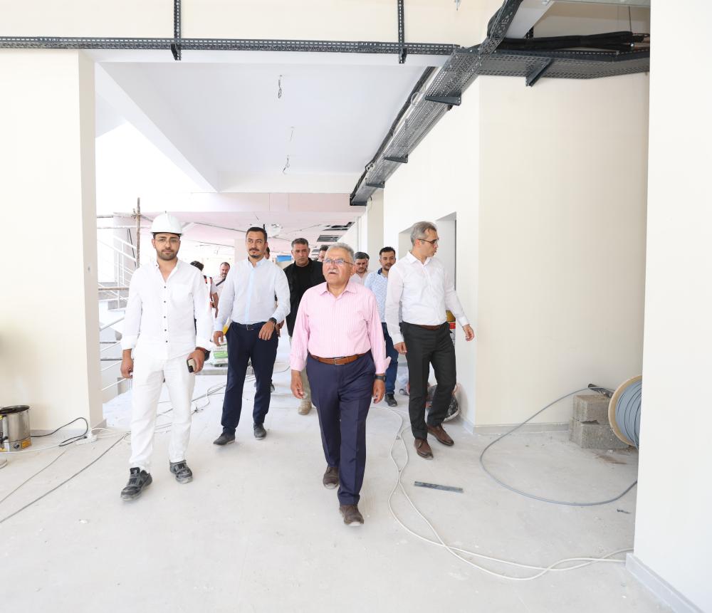 ALTINOLUK SOSYAL YAŞAM MERKEZİ’Nİ İNCELEYEN BAŞKAN BÜYÜKKILIÇ’TAN “ESER VE HİZMET SİYASETİ” VURGUSU