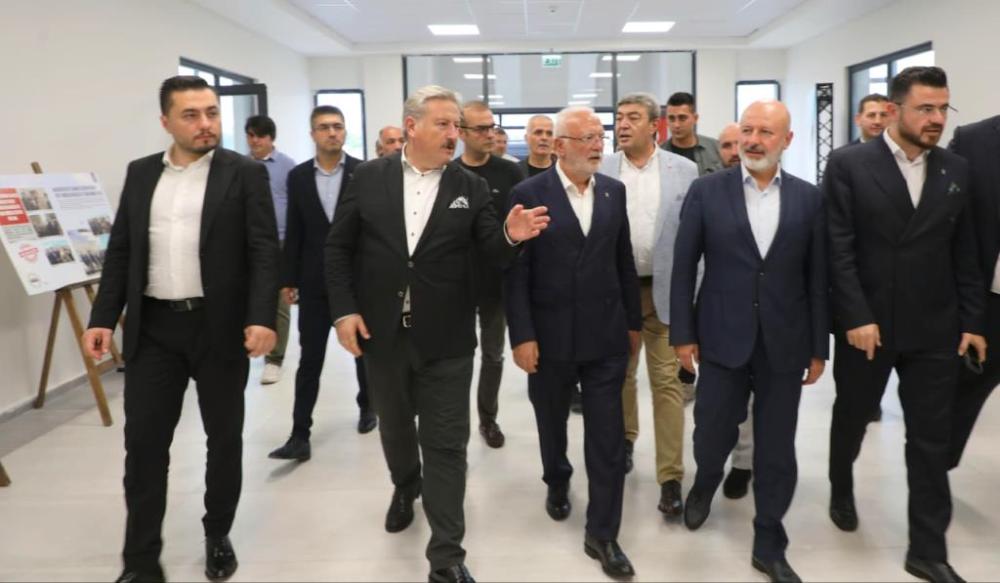 AK PARTİ GENEL BAŞKAN VEKİLİ MUSTAFA ELİTAŞ, MELİKGAZİ’NİN HAVACILIK LİSESİNİ İNCELEDİ