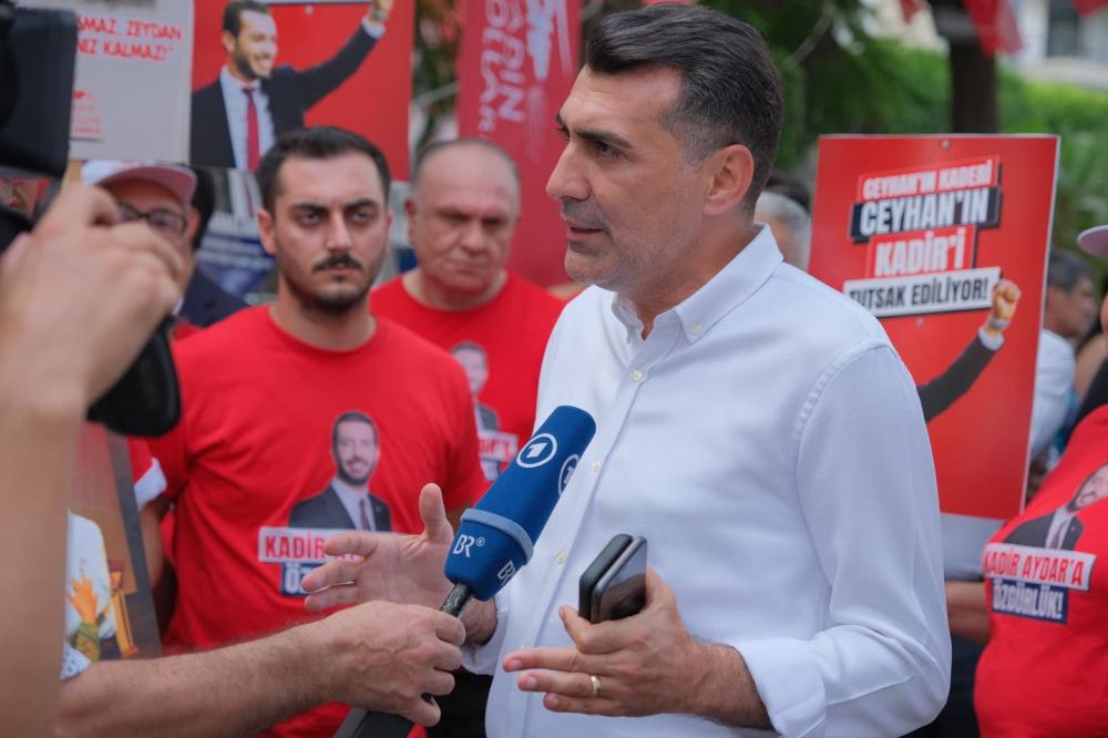 BAŞKAN TANBUROĞLU: “BAZI KESİMLER ZEYDAN KARALAR’IN HİZMETLERİNDEN RAHATSIZ OLDU”