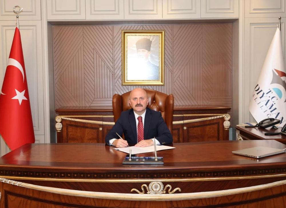 VALİ VAROL\'DAN YENİ EĞİTİM-ÖĞRETİM YILI MESAJI